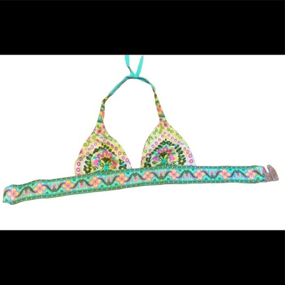 Victoria's Secret Triangle Top Bikini - Picture 2 of 6